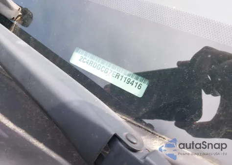 2014 Dodge Grand Caravan Sxt z USA, uszkodzony, nr VIN 2C4RDGCG7ER119416